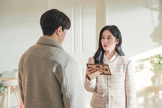 still cuts drama Love In Sync