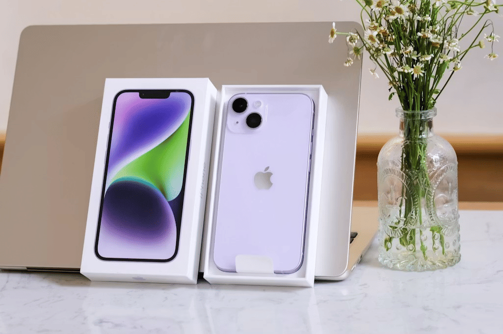 iPhone 14