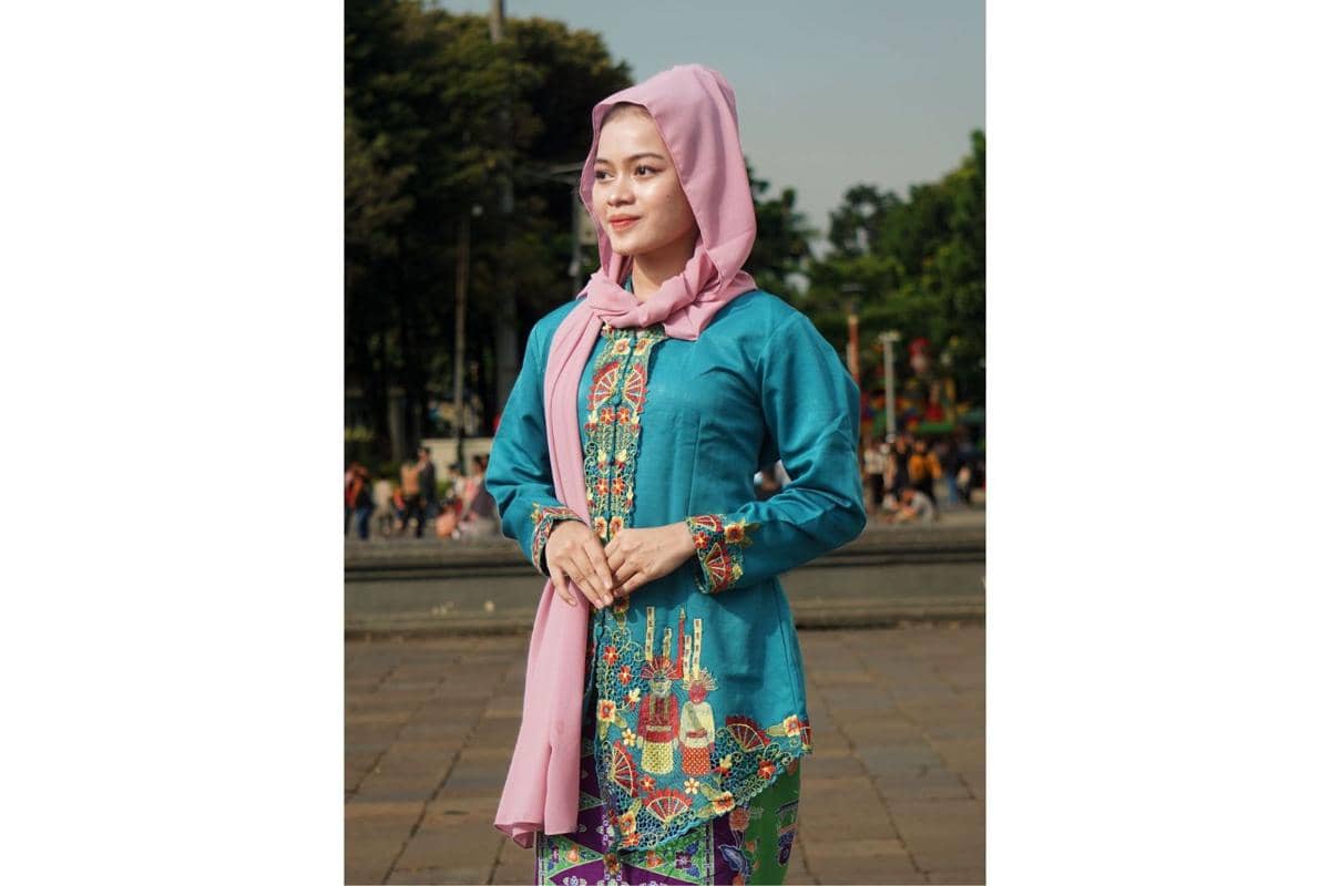 ilustrasi kebaya encim