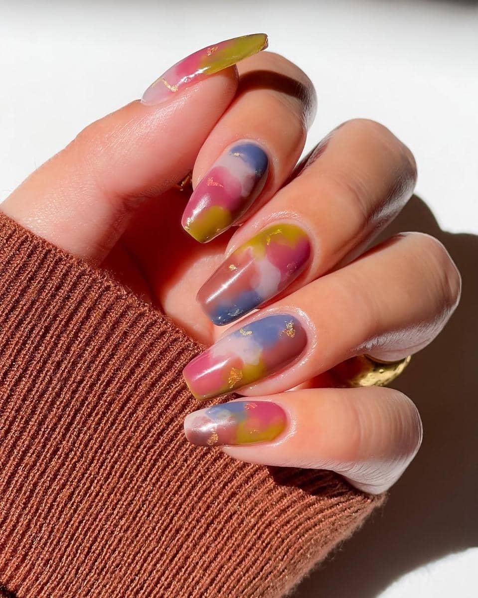 inspirasi nail art motif marmer