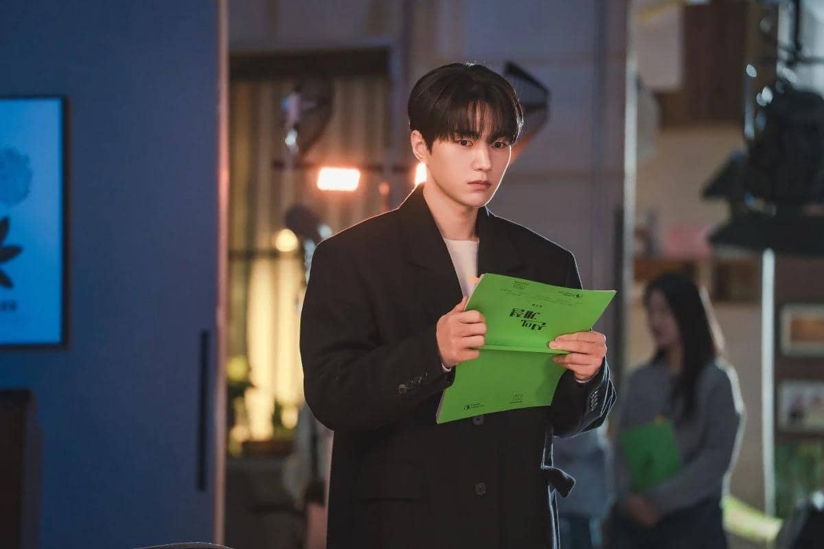 still cuts drama Love In Sync