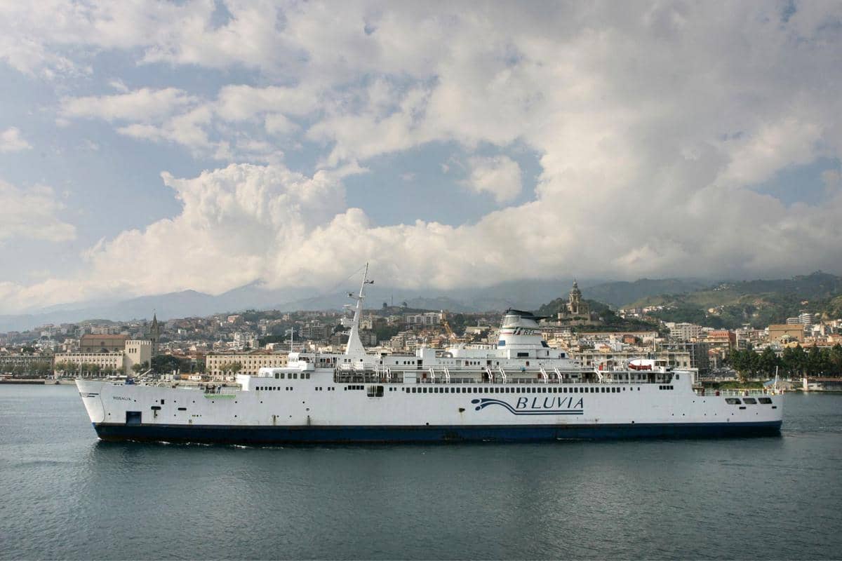 Selat Messina, Italia