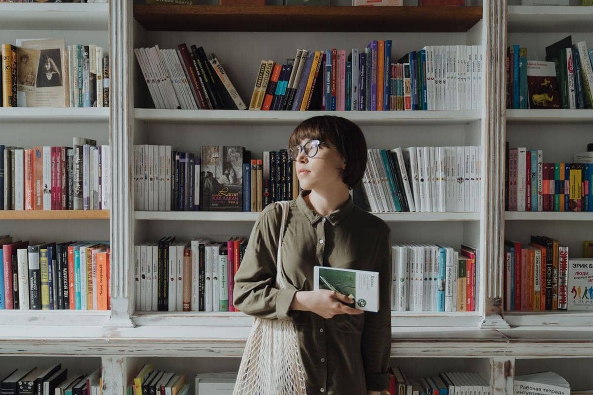 5 Hal yang Tidak Boleh Dilakukan saat di Toko Buku, Ada Etikanya!