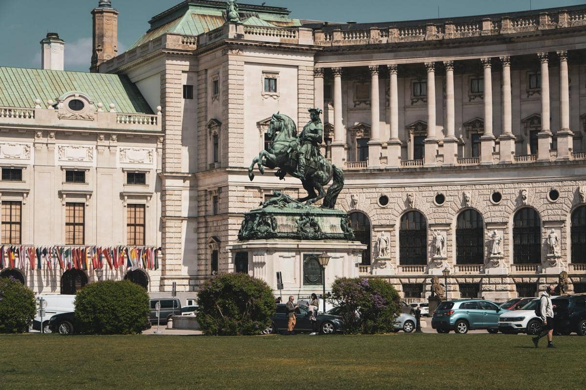5 Fakta Kastil Hofburg, Kompleks Istana Megah Penuh Sejarah di Wina