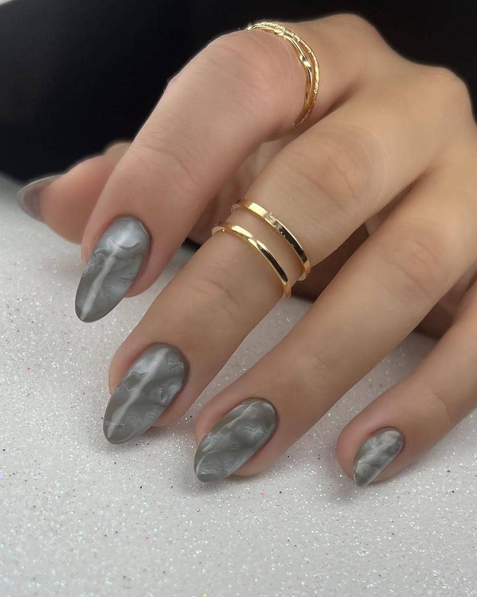 inspirasi nail art motif marmer