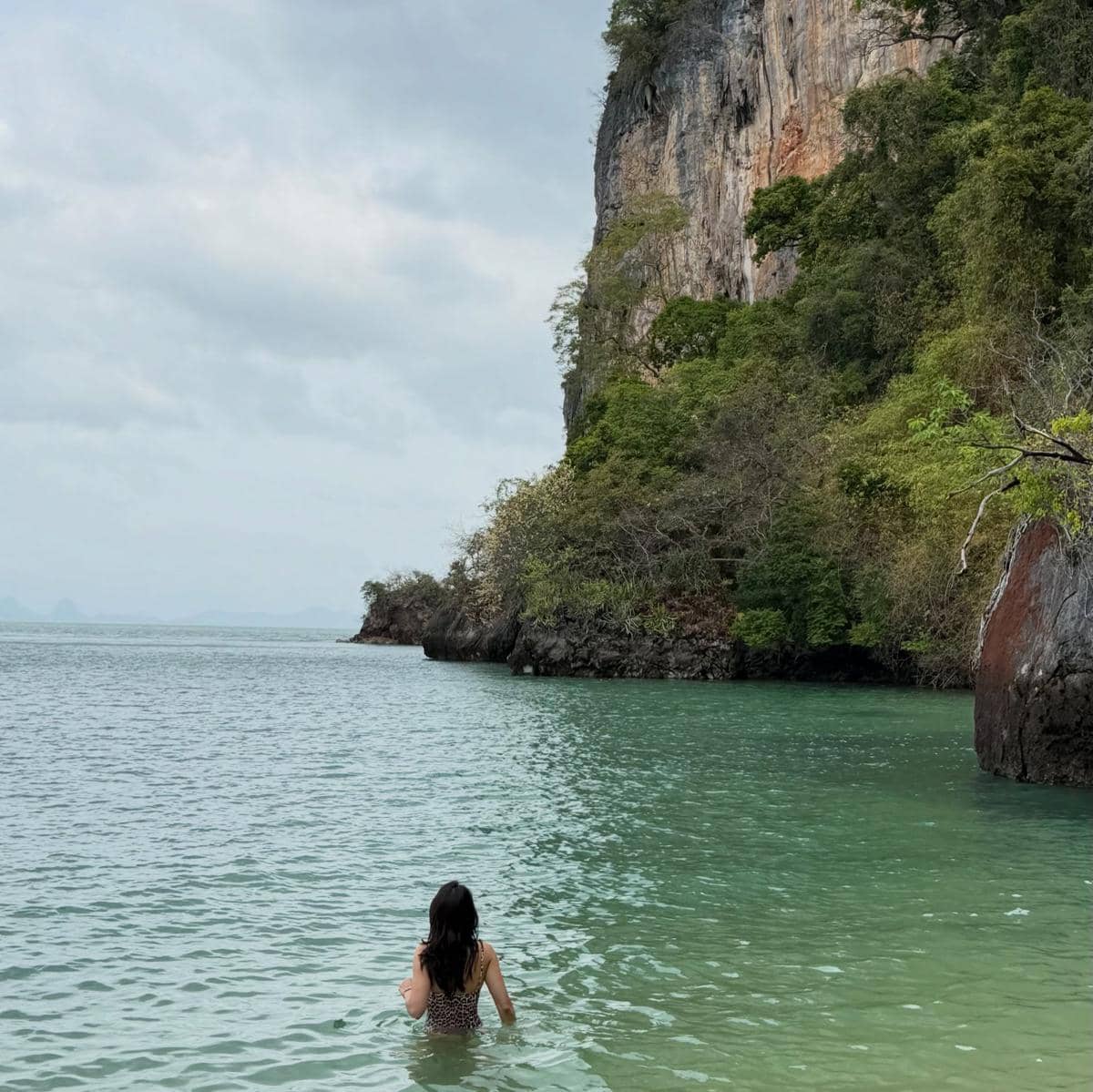 Pevita Pearce dan suami liburan