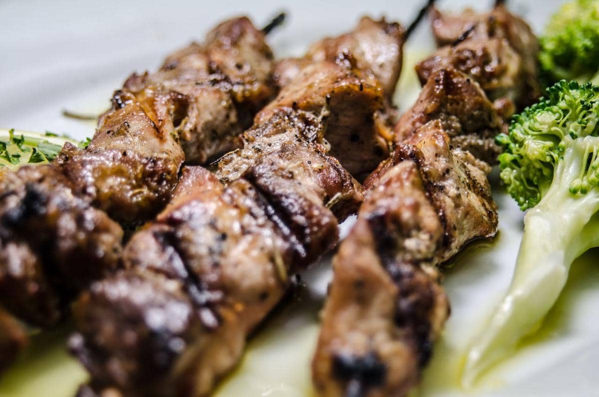 Resep Pinchitos Morunos, Sate Khas Spanyol untuk Makan Siang