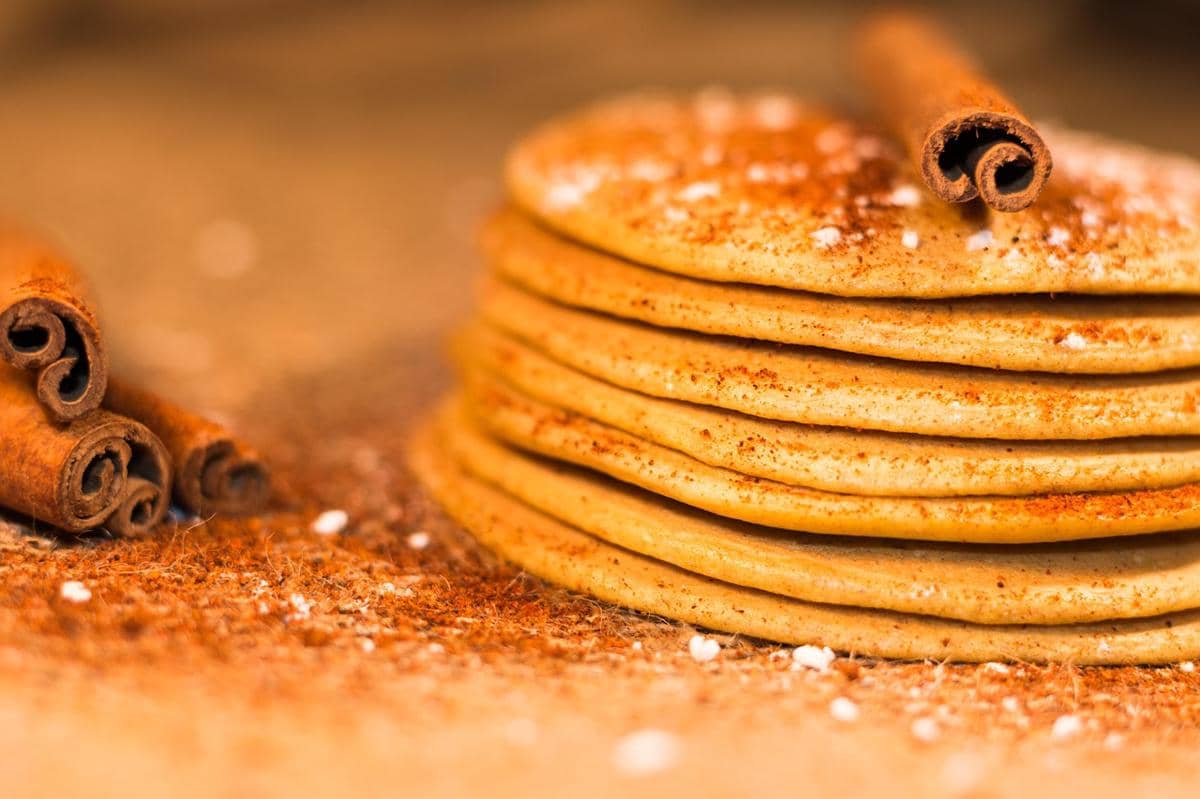 Ide Bekal Sekolah: Resep Pancake Pisang Kayu yang Manis dan Lembut
