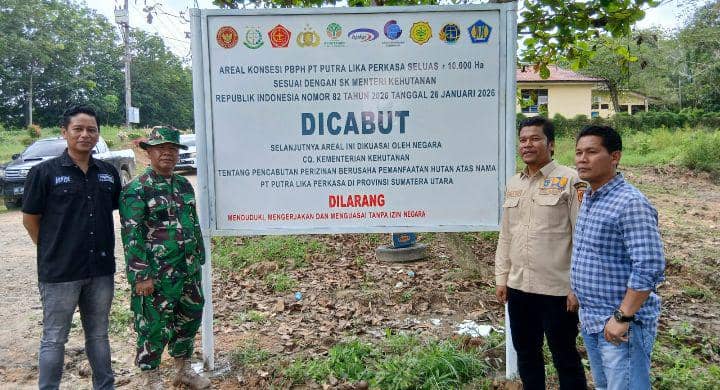 Pemasangan Plang Cabut IZin Putra Lika.jpg