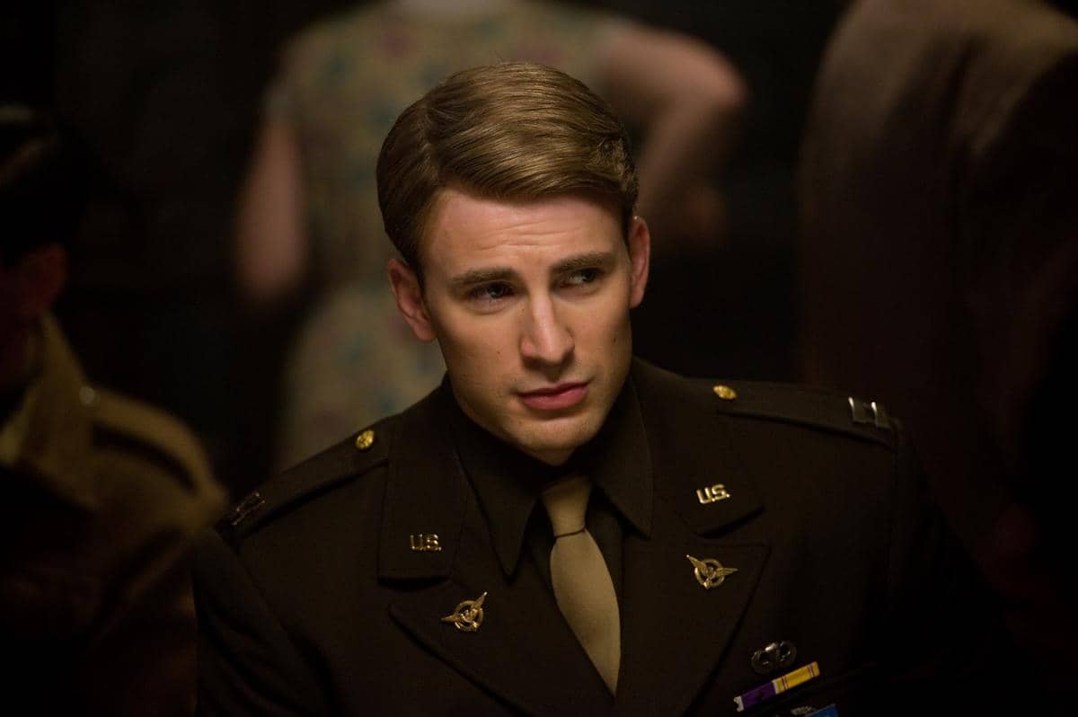 Chris Evans dalam film Captain America: The First Avenger
