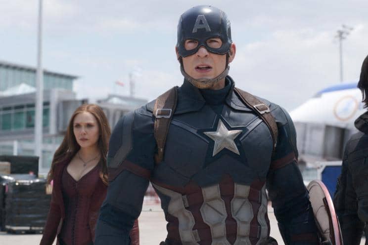 Chris Evans dalam film Captain America: Civil War