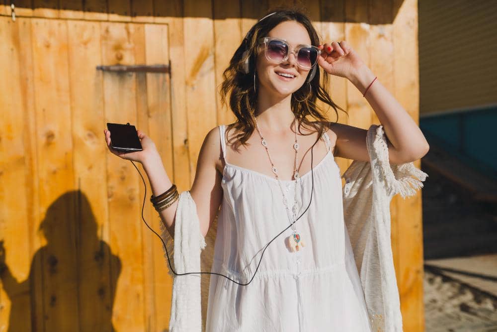 Siapa Bilang Jadul? Ini 5 Kebiasaan Lama yang Kini Digemari Gen Z