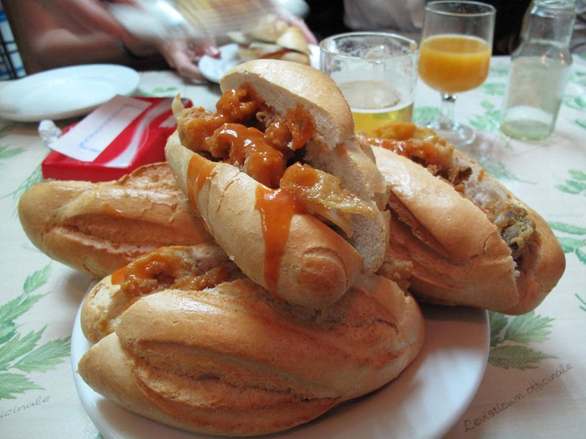 ilustrasi bocadillo de calamares