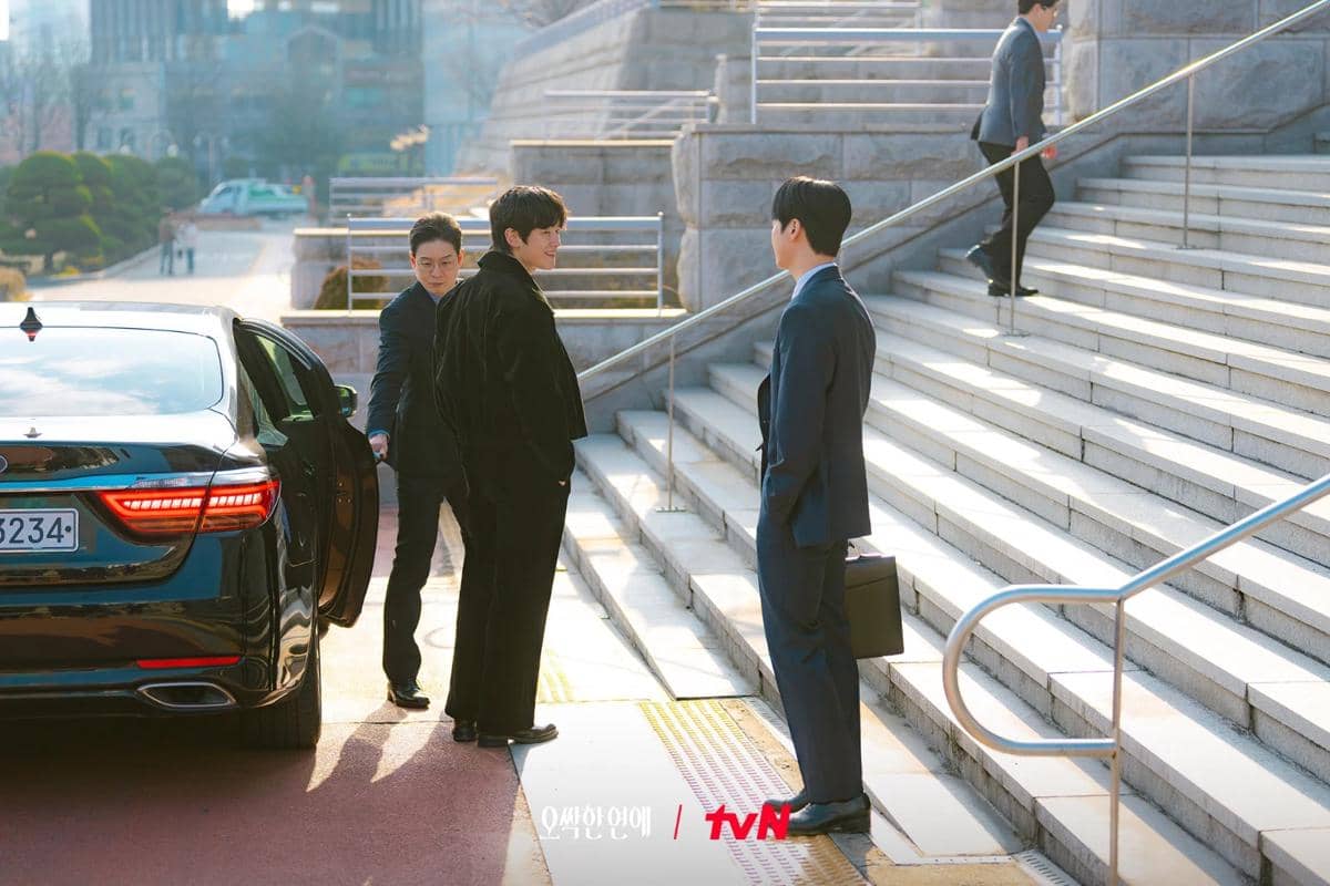 still cuts drama Spooky in Love