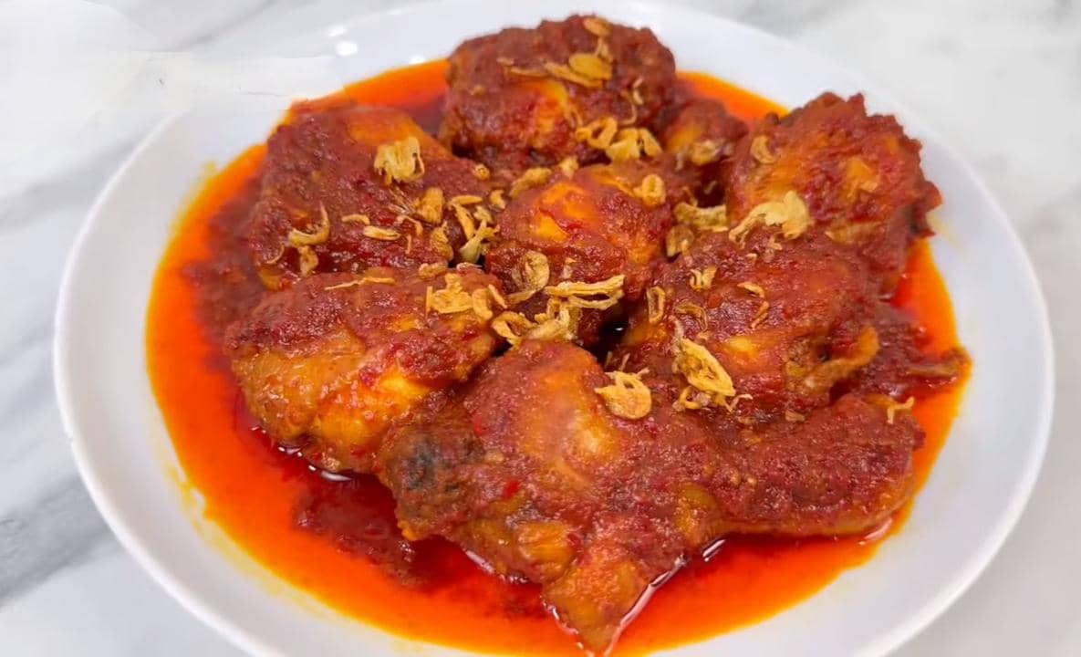 Resep Ayam Bumbu Merah ala Hajatan, Cocok buat Menu Maksi Kantor
