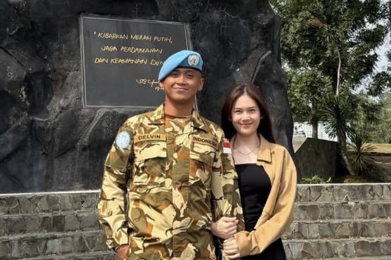 7 Potret Mesra Chika Eks JKT48 dan Pacarnya yang Anggota TNI