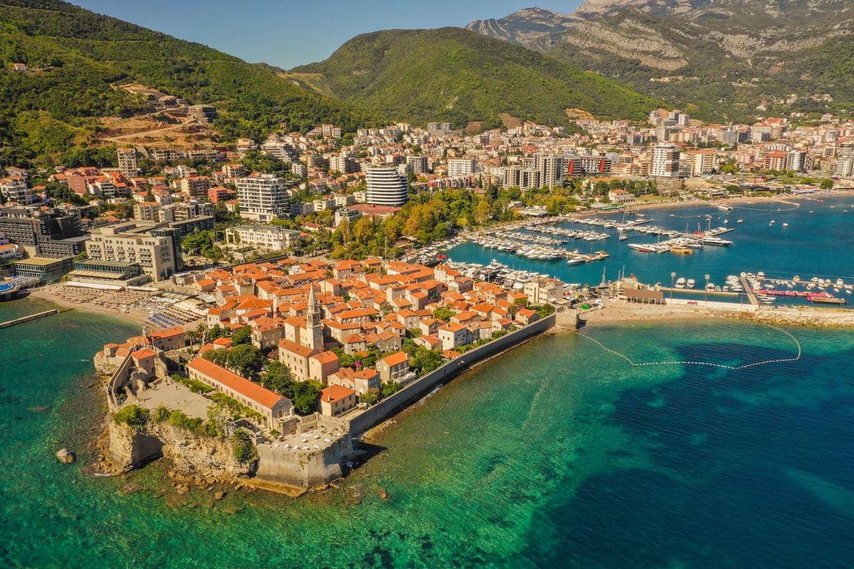 Musim panas di Budva, Montenegro