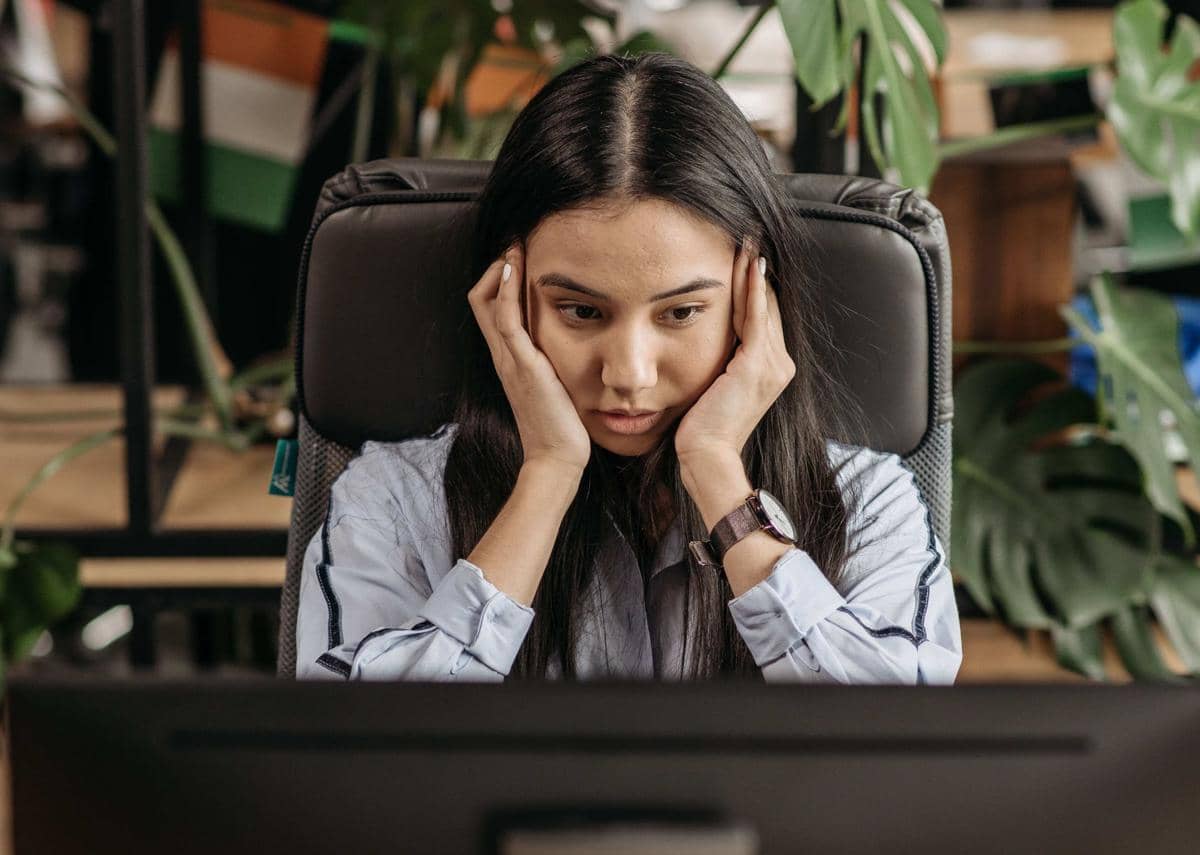 5 Tanda Kamu Terlalu Sering Context Switching saat Bekerja