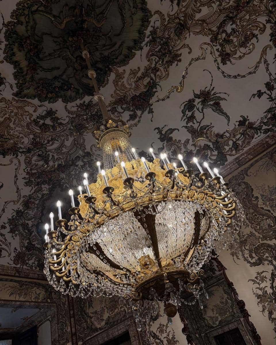 Novia Bachmid menikmati kemegahan Royal Palace of Madrid