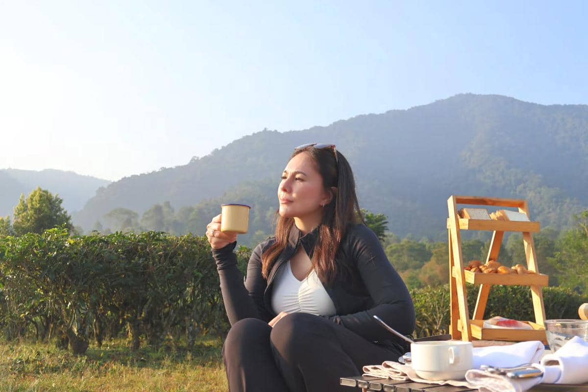 Wulan Guritno dan buah hati liburan di Plataran Puncak