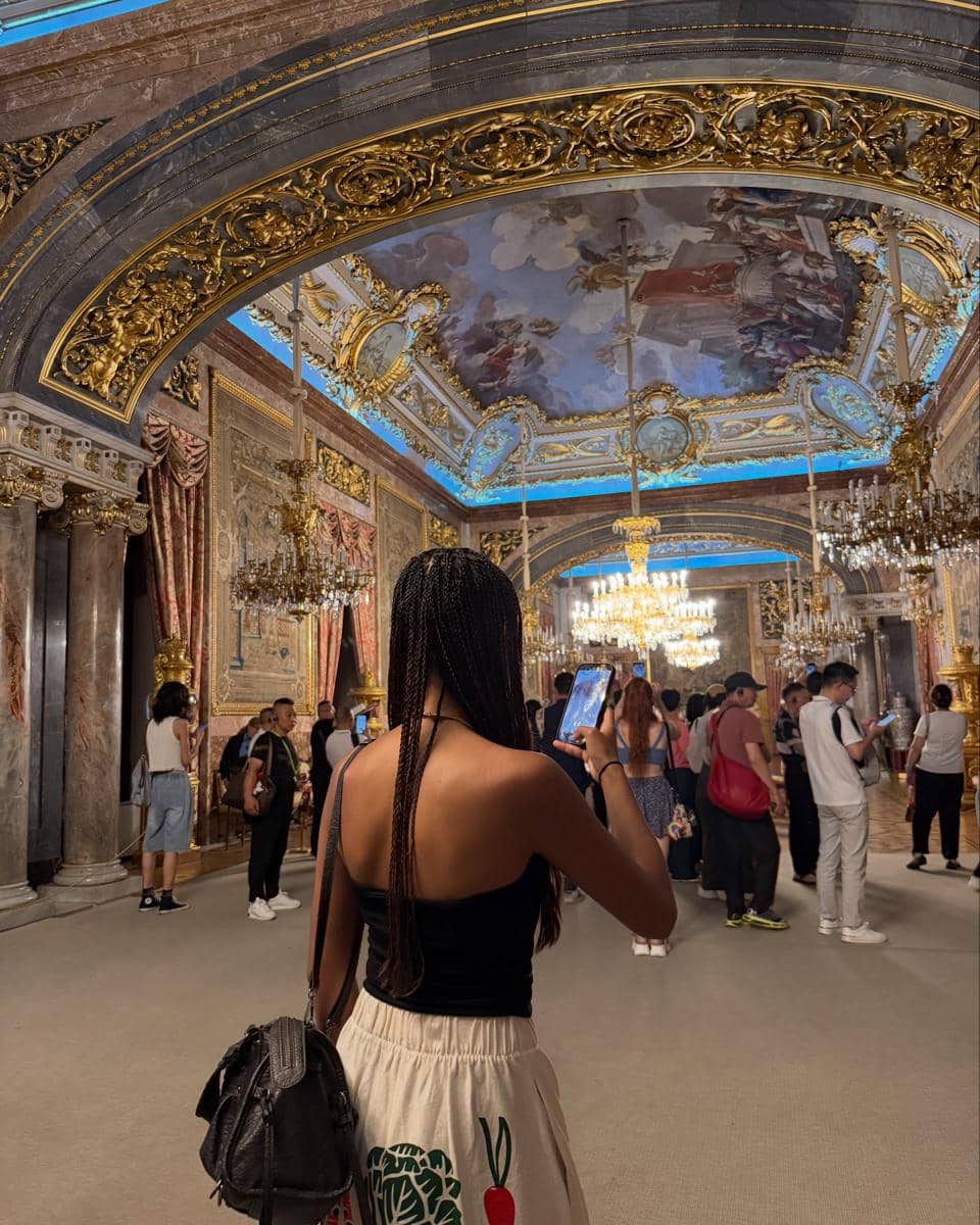 Novia Bachmid menikmati kemegahan Royal Palace of Madrid
