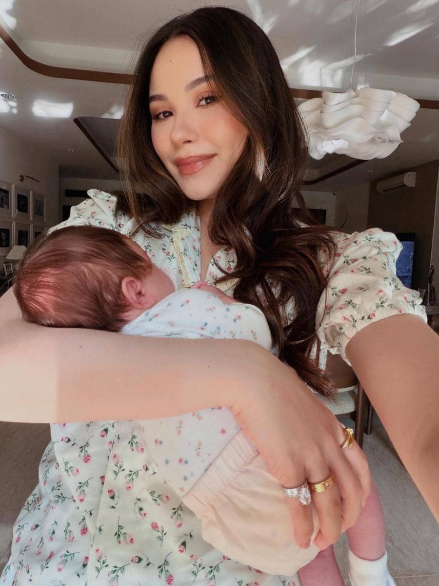 Alyssa Daguise momong anak