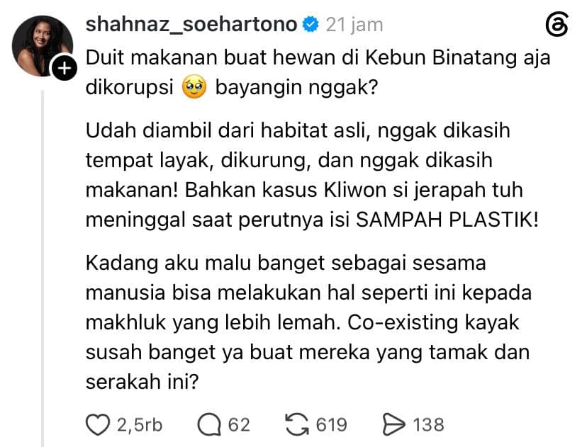 Unggahan Threads dari akun shahnaz_soehartono yang mengkritik korupsi dana makanan hewan di kebun binatang dan kematian jerapah akibat sampah plastik.