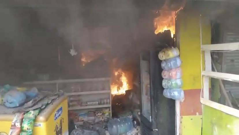 Korsleting Sambar BBM Eceran, Satu Warga Terluka di Sukabumi 
