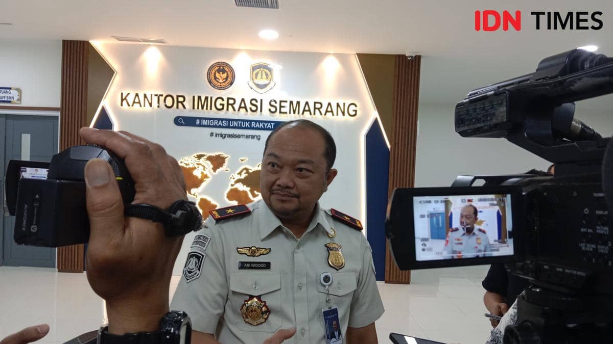 Umbar Keterangan Palsu, Puluhan Bule Ditolak Masuk Bandara Ahmad Yani