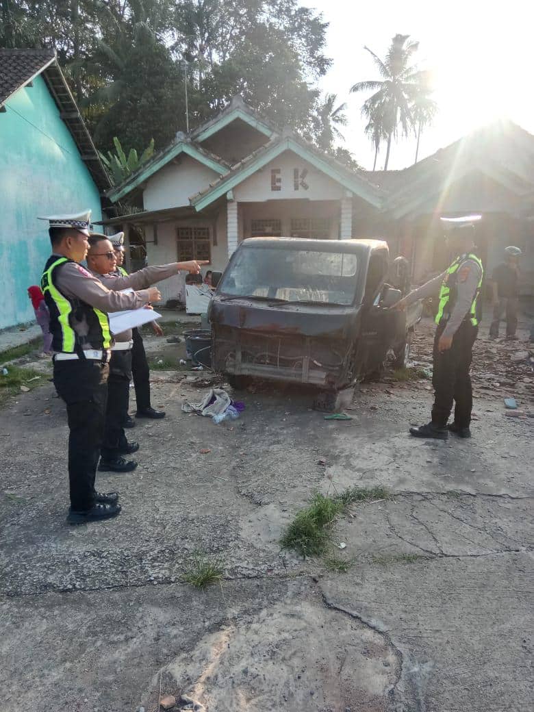 Kecelakaan Maut di Exit Tol Kalinda: Dua Santri Tewas, Lima Terluka