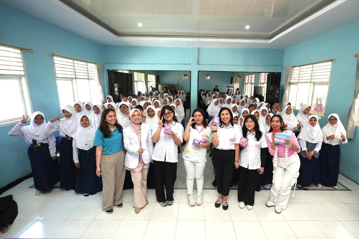 Melalui Edukasi Lintas Sektor Hers for HER di Makassar, WINGS for UNICEF Dukung Remaja Putri Lebih Siap Kembali ke Sekolah Sebagai Upaya Mewujudkan Generasi Bersih Sehat.JPG