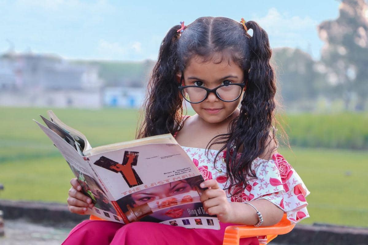 6 Tips Mendukung Anak yang Tertarik pada Seni dan Sastra