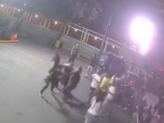 Rekaman video CCTV penusukan Prada Arif Budi Sampurna di Tangerang