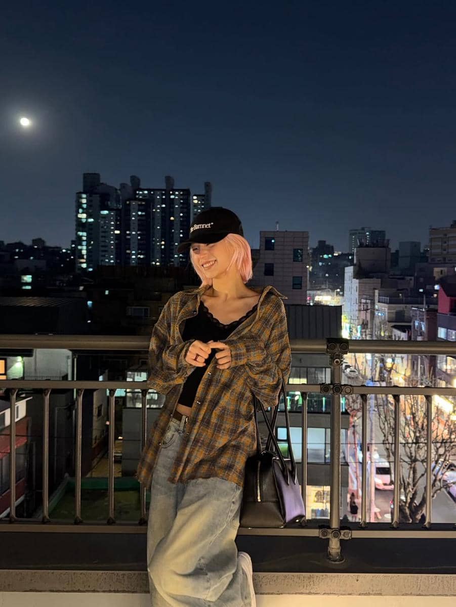 gaya fashion boyish Yeji ITZY