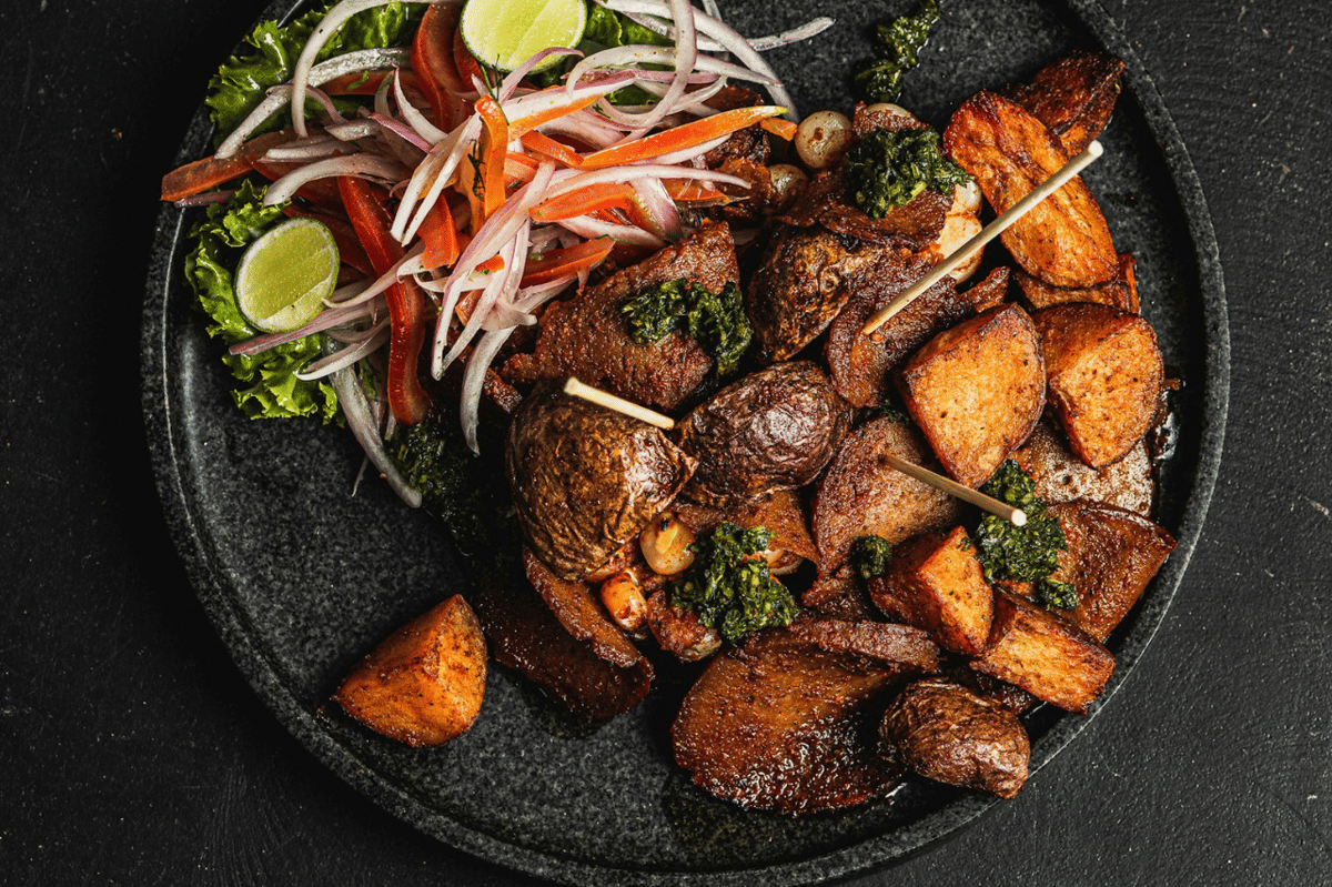 Resep Garlic Saikoro Steak Pakai Daging Lokal, Tetap Empuk