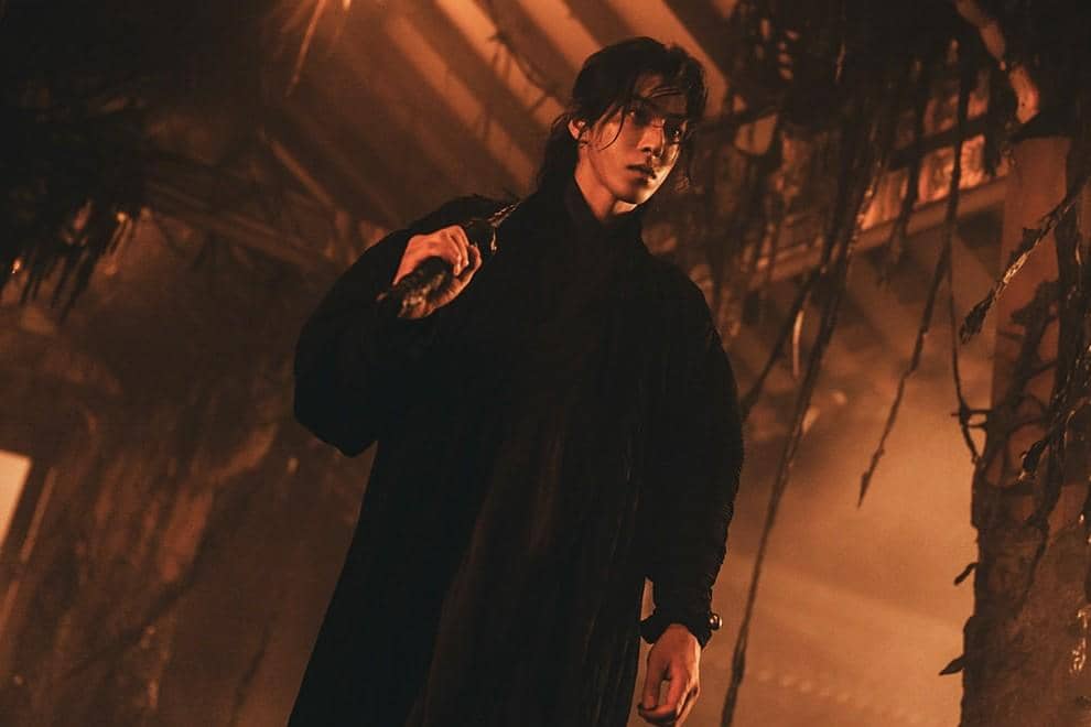 still cut drakor The East Palace