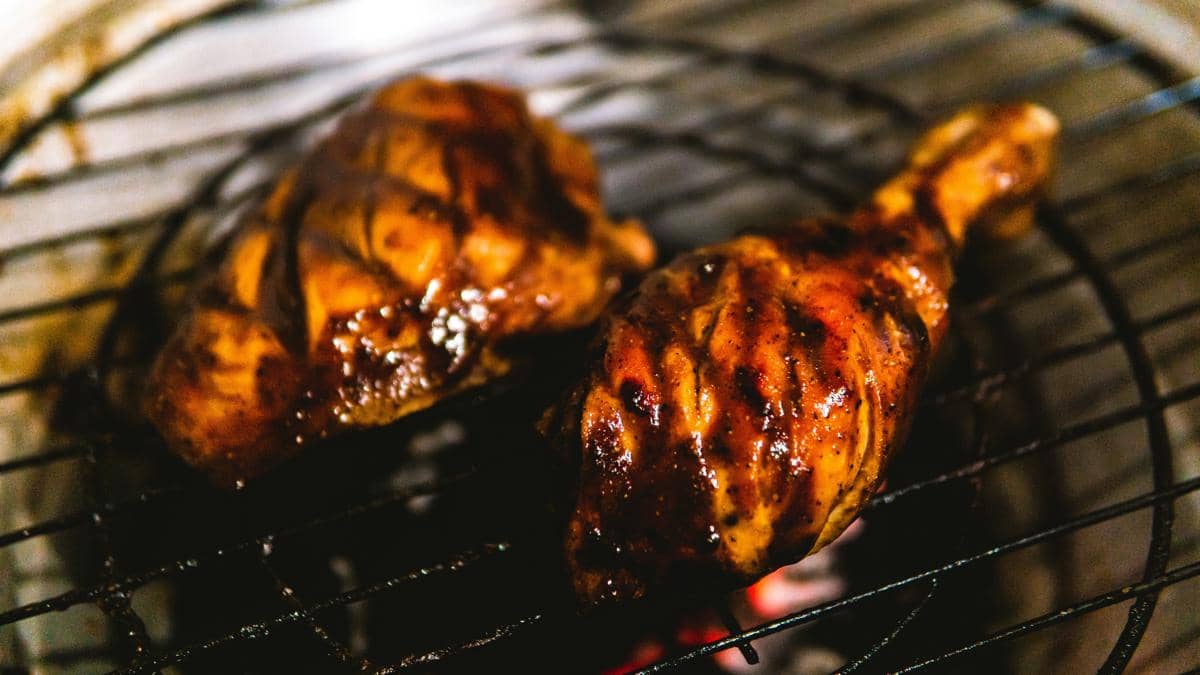 ilustrasi membuat ayam bakar madu jeruk nipis