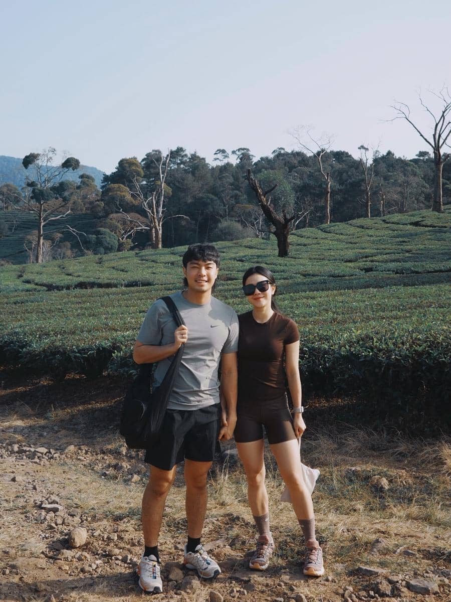 Jessica Jane dan suami liburan di Cikole