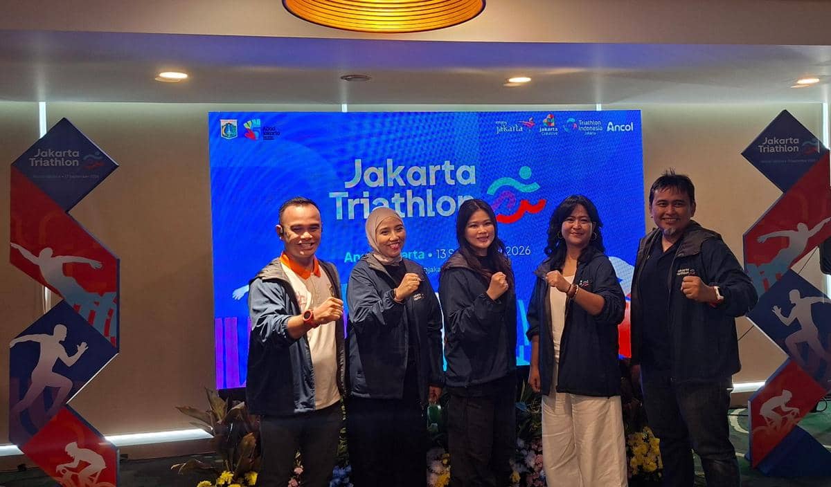 Konferensi pers Jakarta Triathlon 2026.