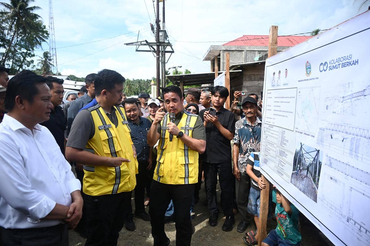 Gubernur tinjau jalan rusak parah di Nias Barat (3).jpg.jpeg
