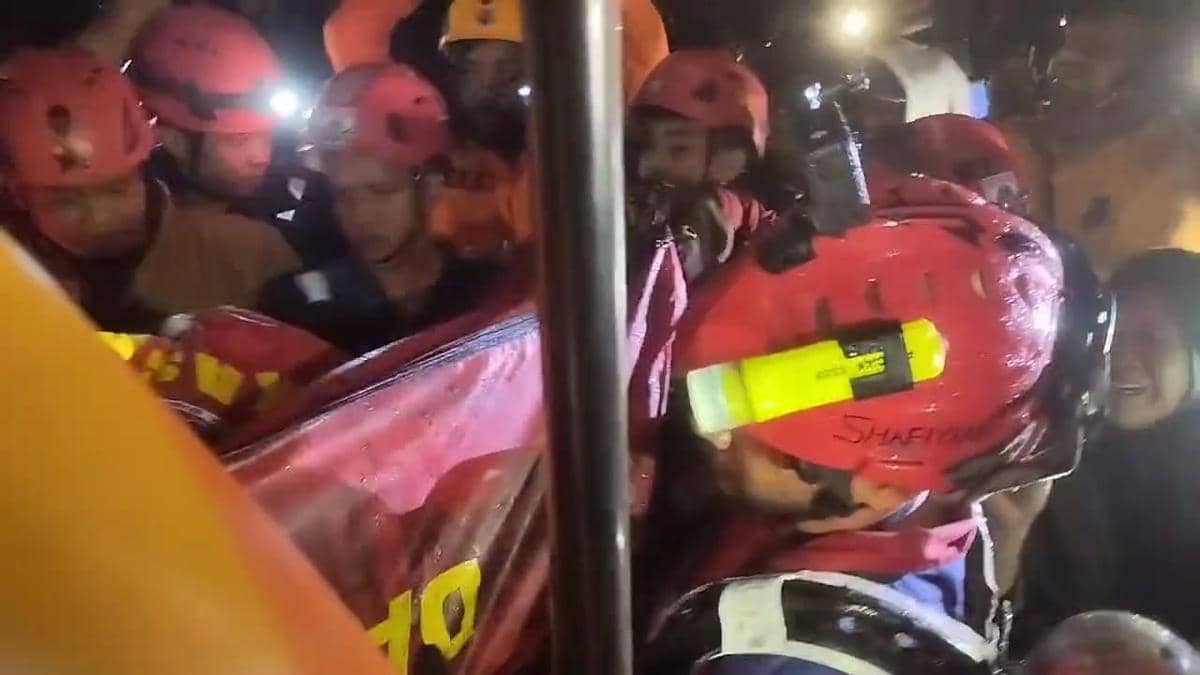 Kebakaran di Jalan Tanjung Alang, Kecamatan Mamajang, Kota Makassar, Sulawesi Selatan, Kamis (23/7/2026) malam, menewaskan dua orang. (Dok.