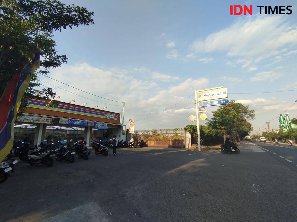 Salah satu lokasi pengambilan Race Pack Collection (RPC) Indomaret Fun Run 2026 di Semarang. (IDN Times/Dhana Kencana)