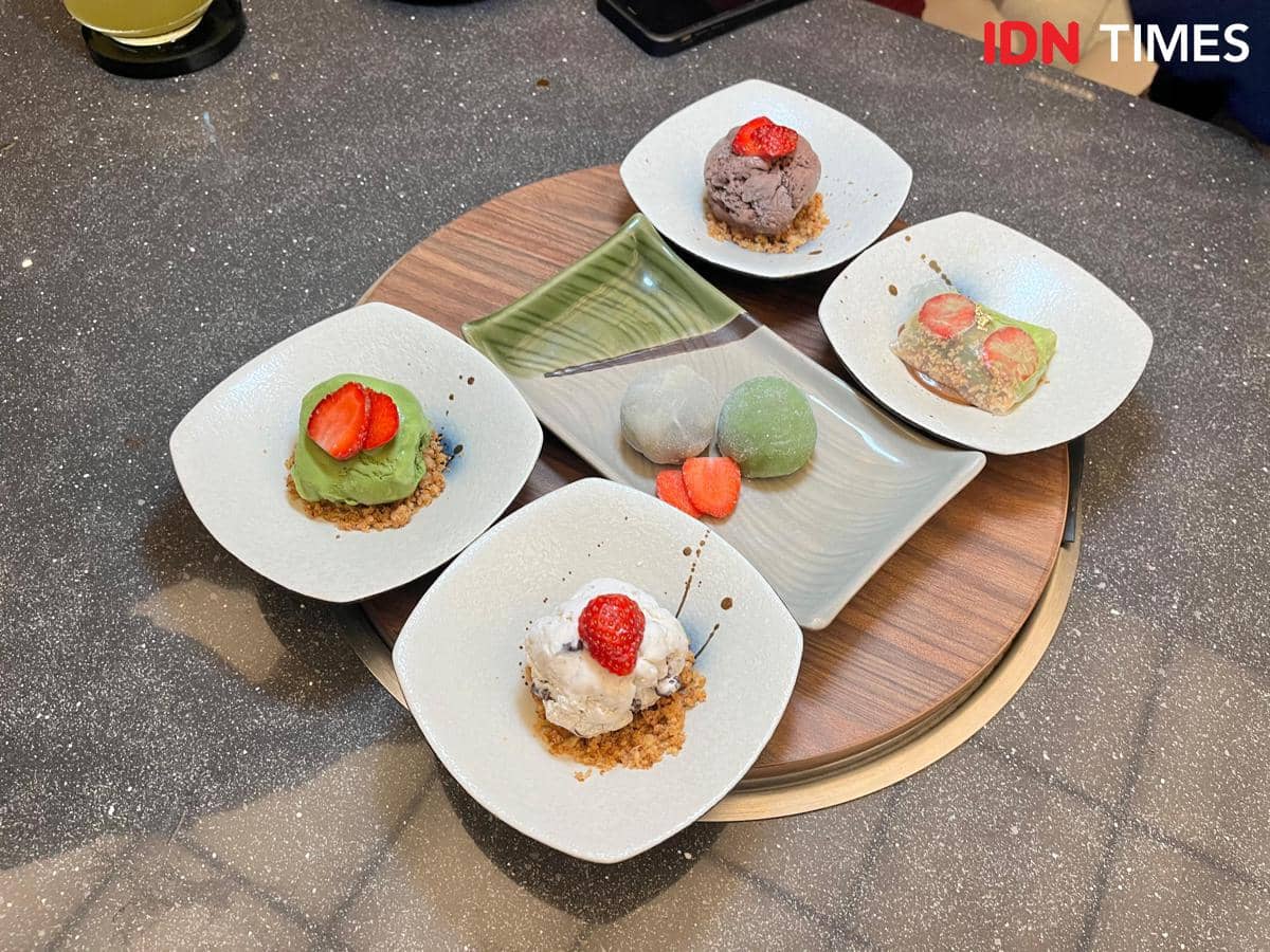 Potret menu dessert Gochisō Yakiniku Grill, di Nagano Restaurant, VASA Hotel Surabaya