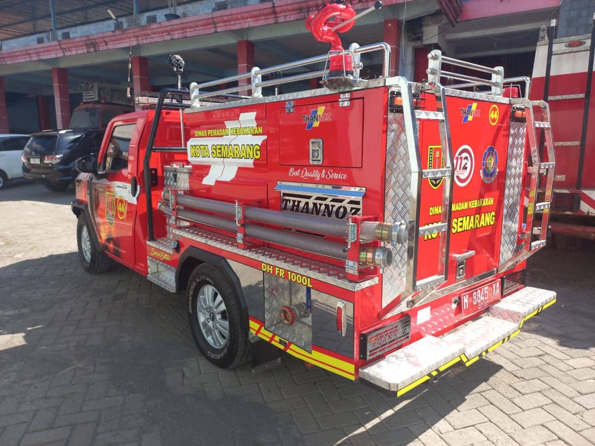 damkar, mobil damkar, damkar semarang