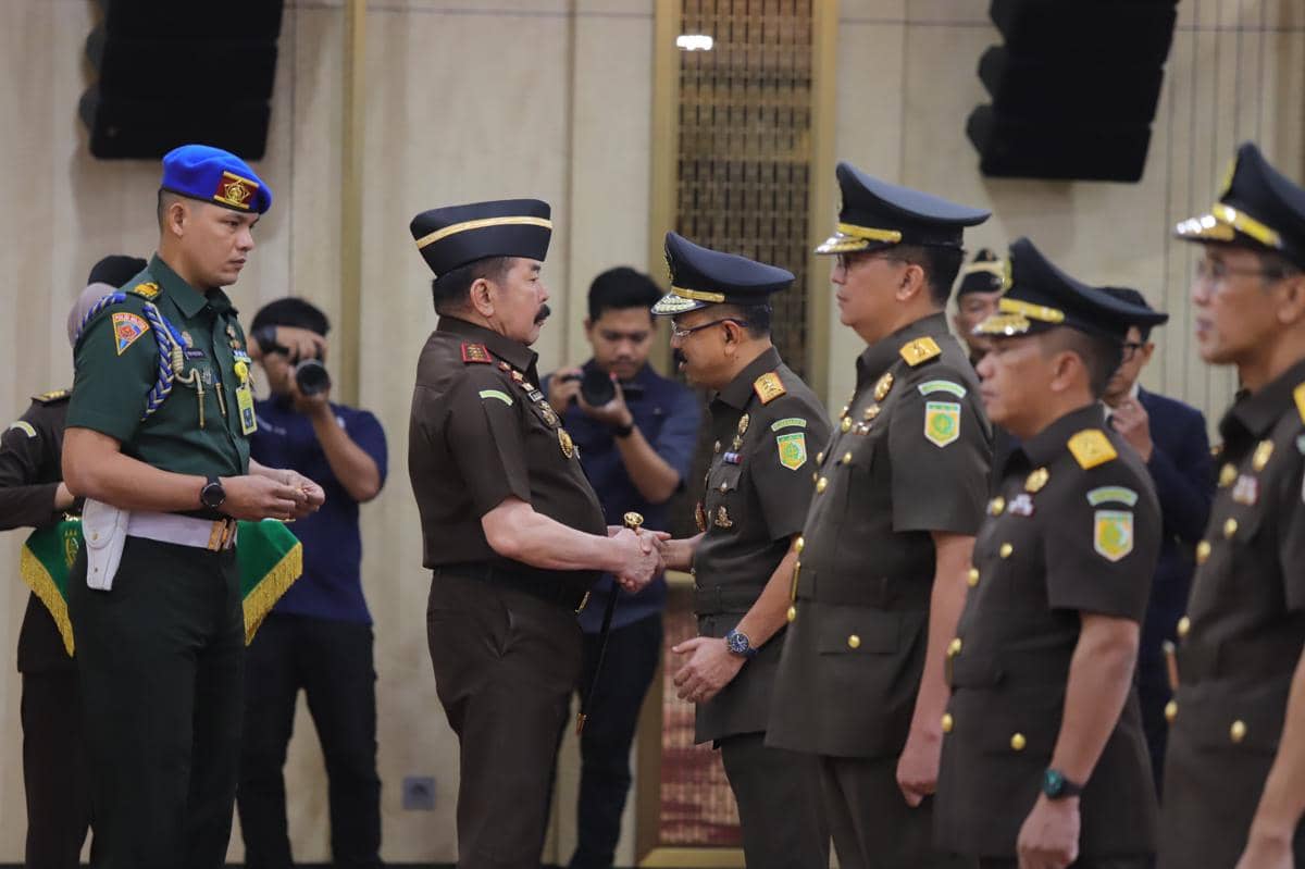 Jaksa Agung Resmi Lantik Jampidsus Kuntadi Gantikan Febrie Adriansyah