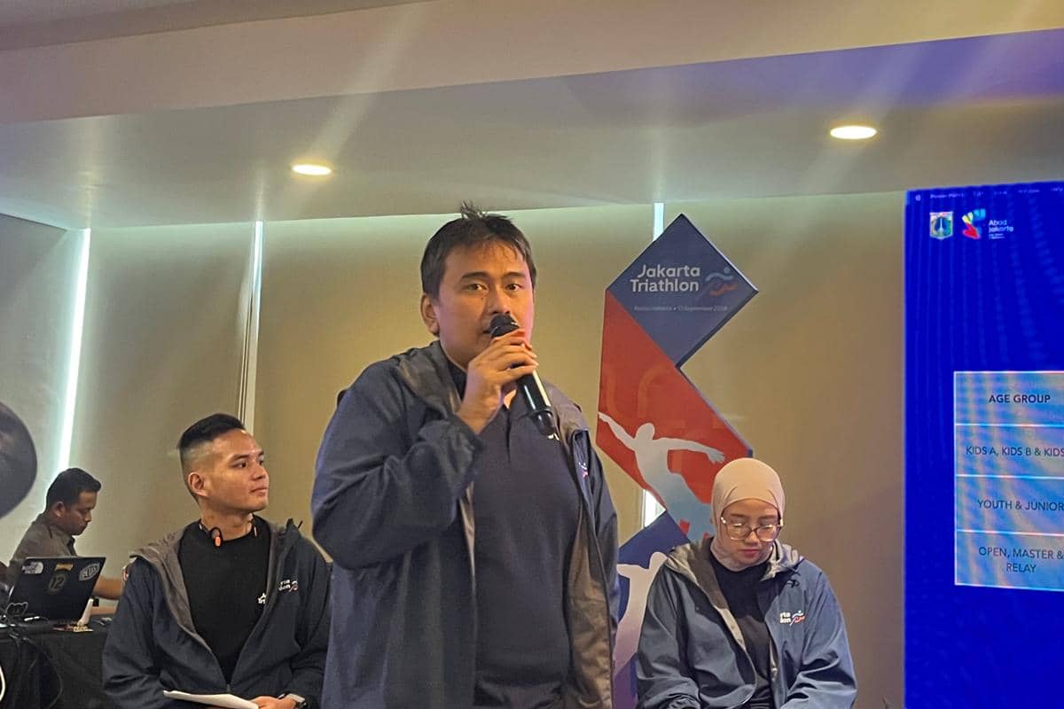 Konferensi pers Jakarta Triathlon 2026.