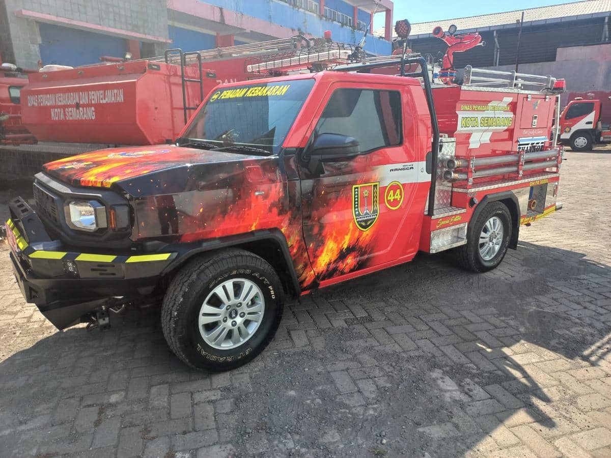 Pemkot Semarang Tambah 3 Armada Baru Damkar Tahun Ini