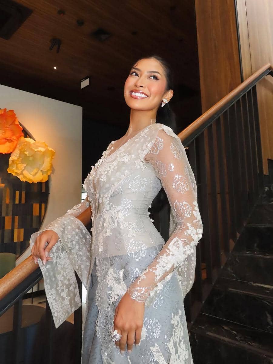 Potret Agnes Rahajeng Rayakan Hari Kebaya Nasional di Miss Supranational 2026