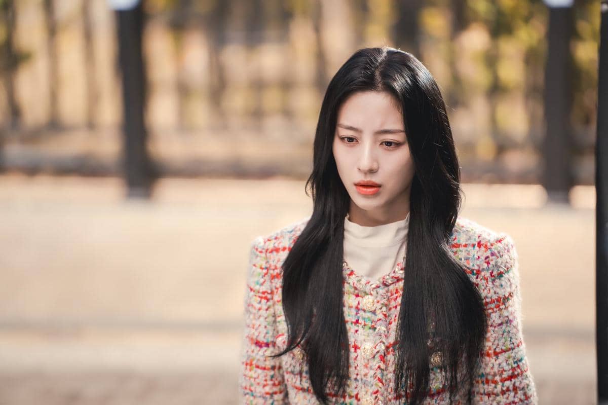 still cuts drama Love In Sync