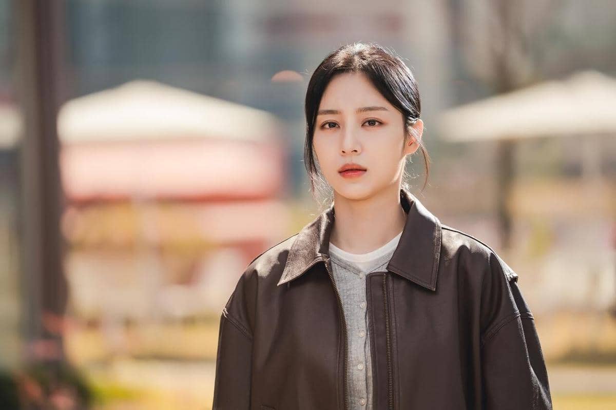 still cuts drama Love In Sync